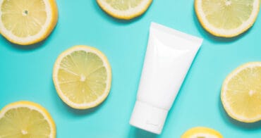 Lemon beauty products for fading brown spots using freeze-dried lemon powder