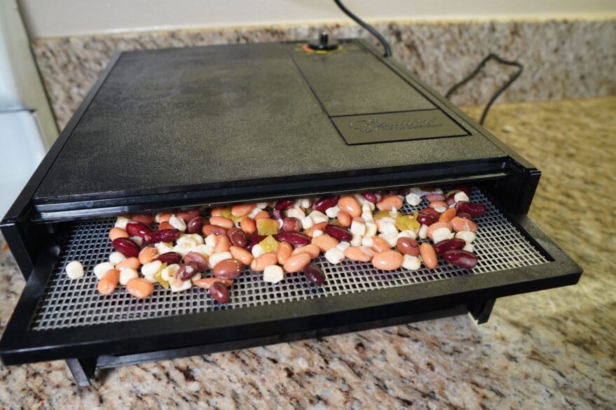 Chili mix dehydrating